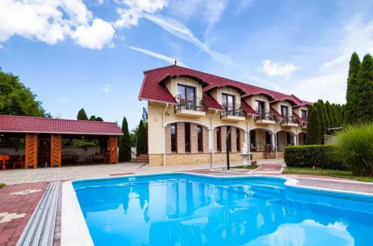 Bajor Panzi Aparthotel, Bk, Bkfrd, Sopron - 31 km