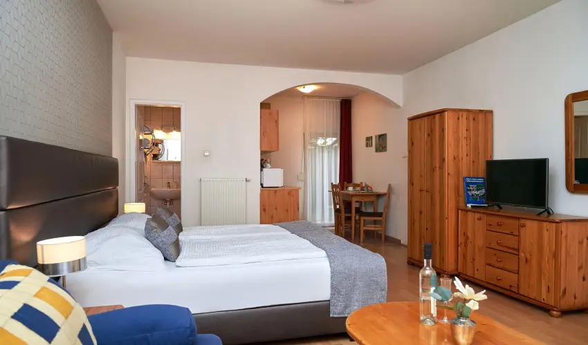 Brigitte Apartman Bk, Bkfrd