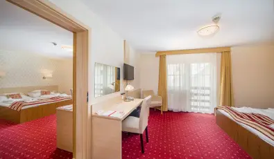 Hotel Piroska Bk, Bkfrd