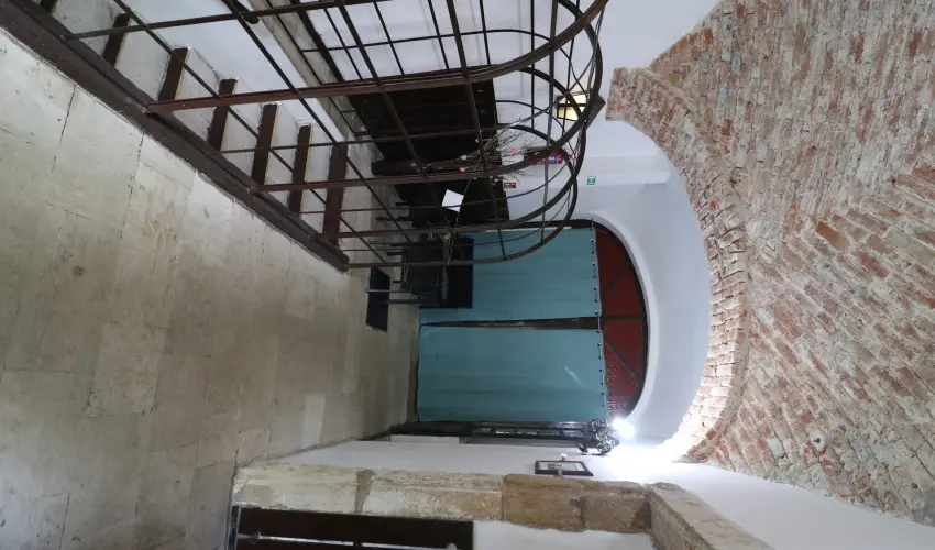 K�bor Macska Fogad� K�szeg
