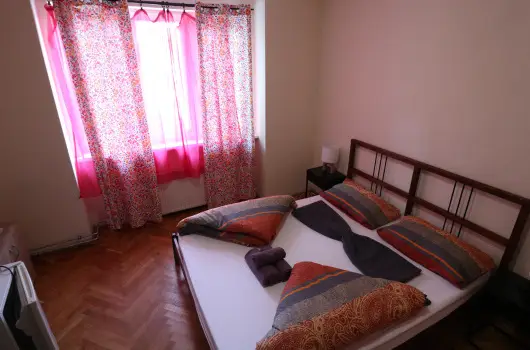 K�bor Macska Fogad�, K�szeg, Sopron - 26 km