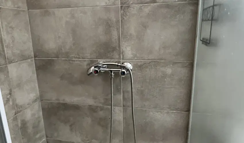 K�bor Macska Fogad� K�szeg
