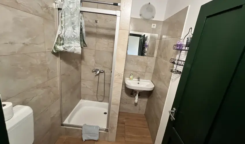 K�bor Macska Fogad� K�szeg