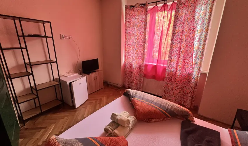 K�bor Macska Fogad� K�szeg