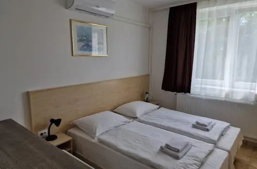 Lencss Apartmanhz Apartmanok, Sopron