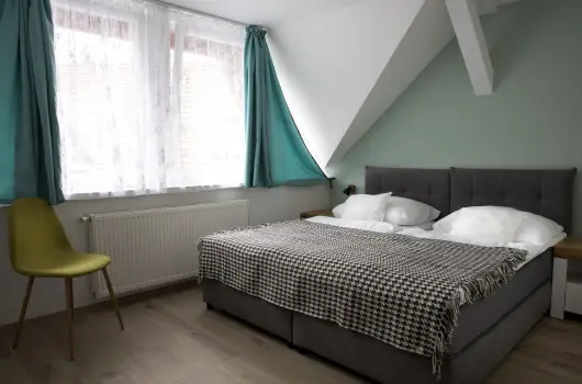 T-Part Panzi & Rendezvnykzpont, Kszeg, Sopron - 25 km